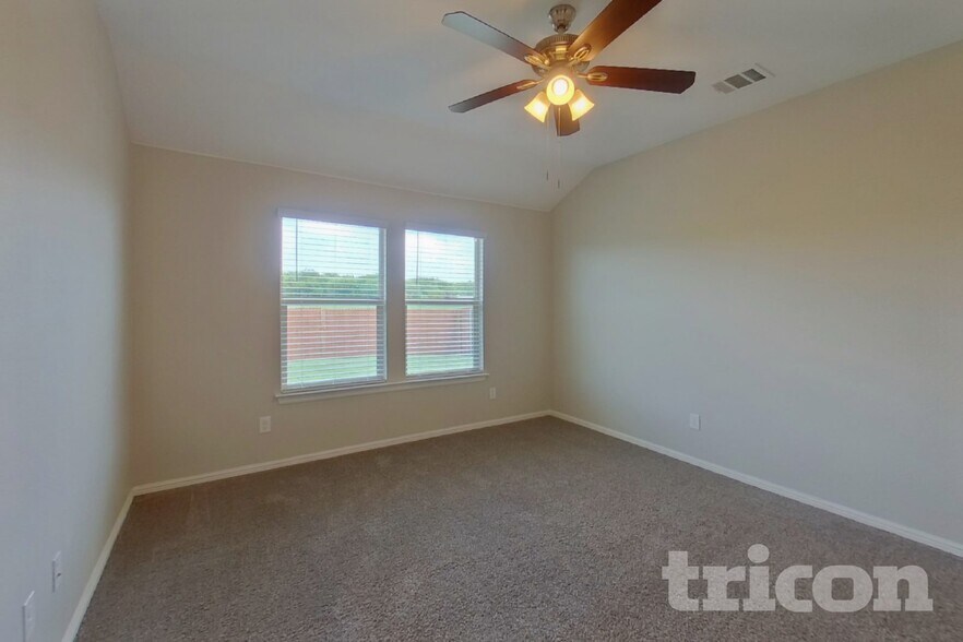Building Photo - 10502 Ft Cibolo Trl