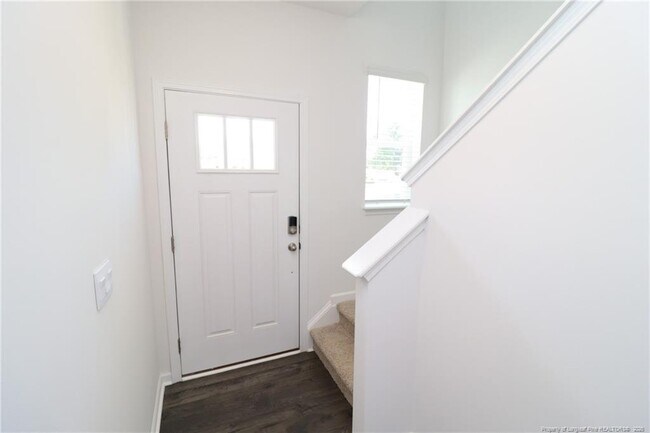 Building Photo - 360 Freestall Dr