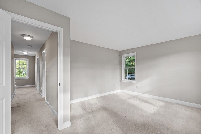 Building Photo - 67 N Quinsigamond Ave