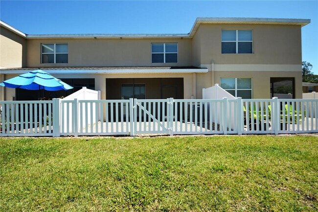 Building Photo - 11925 Greengate Dr