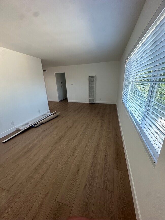 Building Photo - 710 Cory Dr