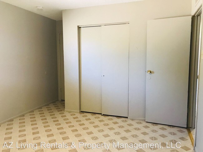 Building Photo - 3 br, 2 bath House - 2125 Club Avenue