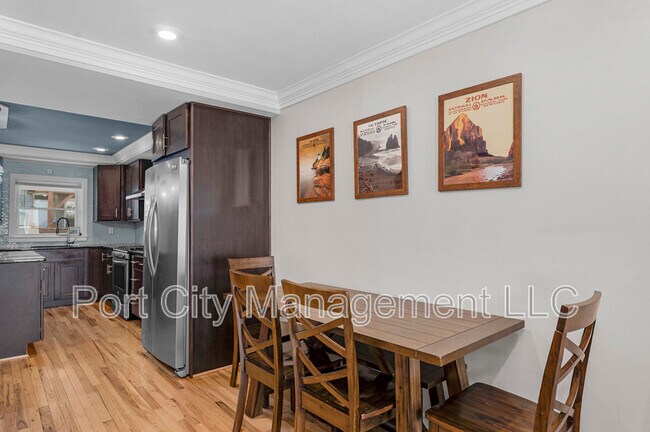 Building Photo - 14 N Streeper St