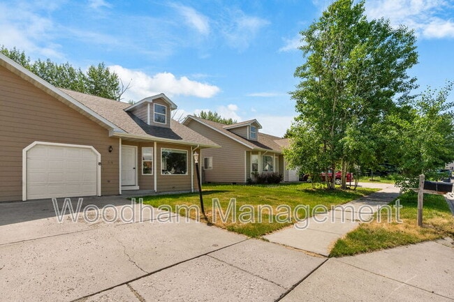 Building Photo - 306 Golden Valley Dr