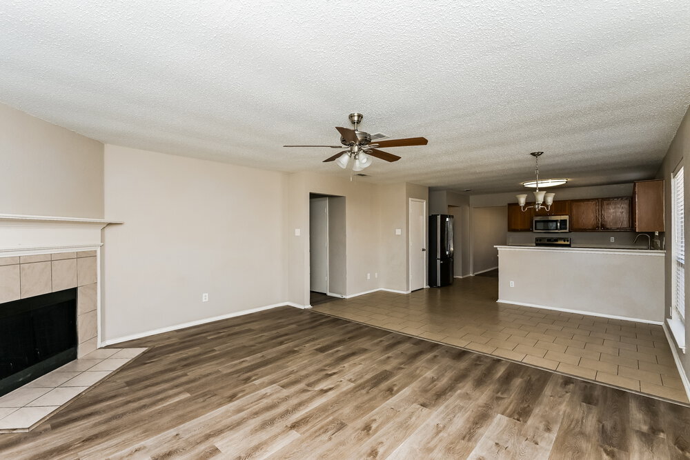 Building Photo - 8128 Twin Oaks Trail