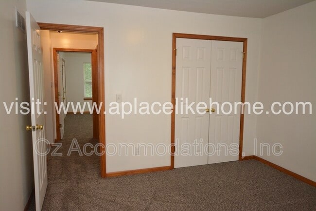 Building Photo - 5200 Hardy Ct