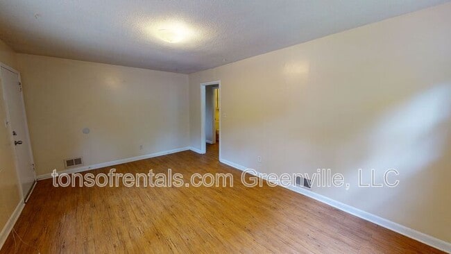 Building Photo - 1427 Grant Cir
