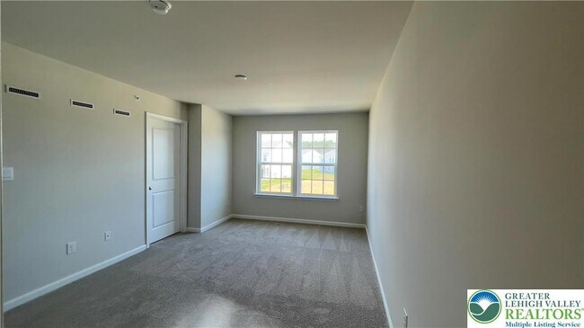 Building Photo - 1137 Martin Rd