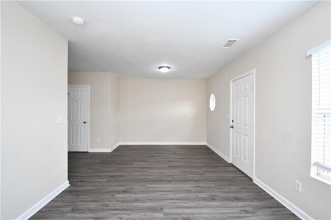 Building Photo - 639 Mill Stone Bluff