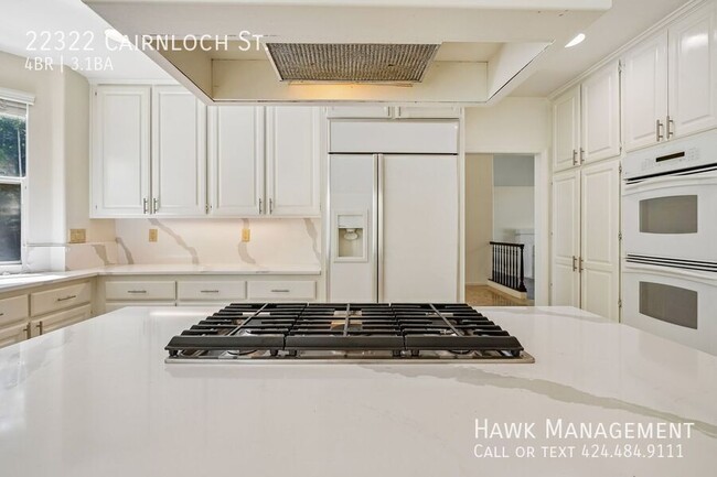 Building Photo - 22322 Cairnloch St