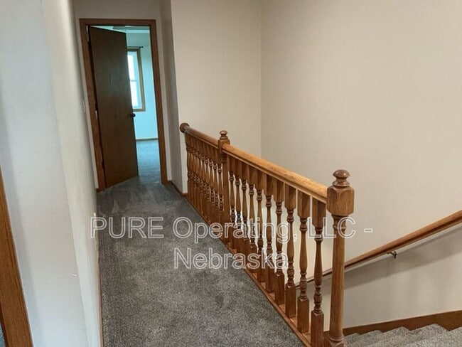 Building Photo - 1008 E Aberdeen Dr