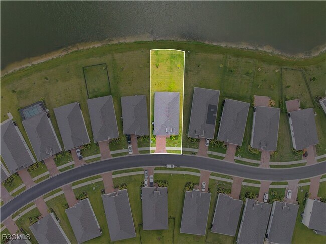 Building Photo - 879 Stonewater Lk Ter