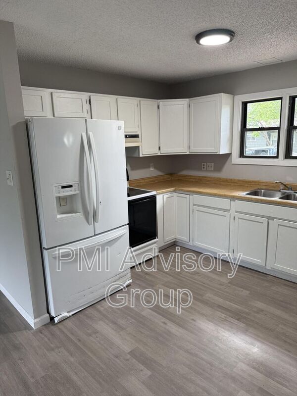 Building Photo - 6612 SW Arborglade Ln