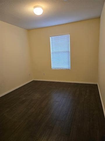 Building Photo - 9913 Fleetwood Dr