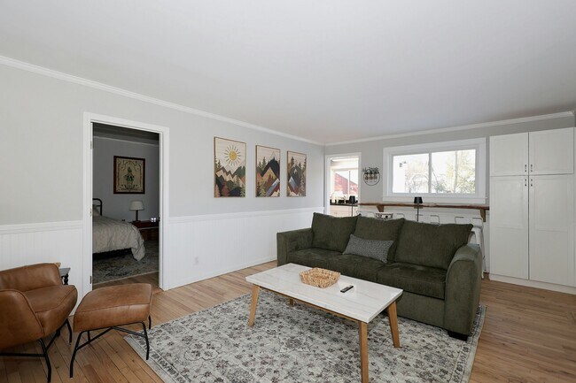 Building Photo - 6 Indian Ave