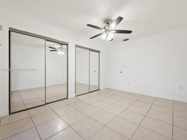 Building Photo - 5437 W 21st Ave