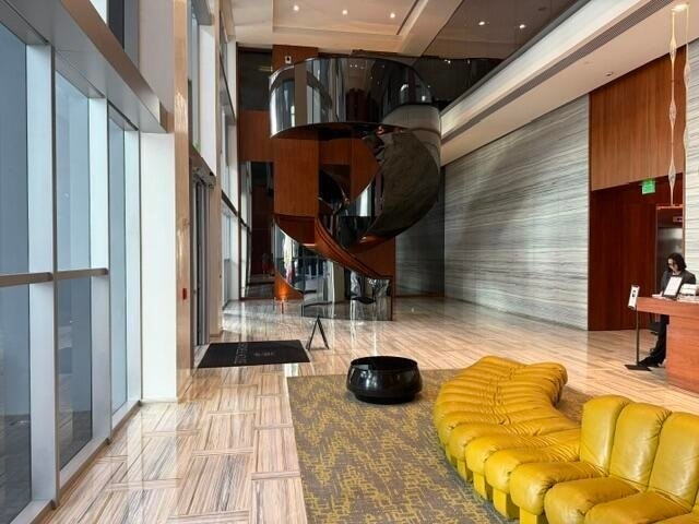 Building Photo - 1300 Brickell Bay Dr