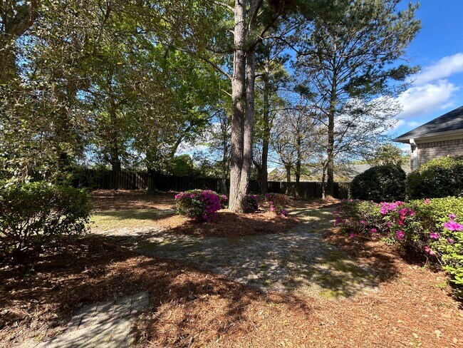 Building Photo - Oak Ridge at Plantation Landing | 4 Bedrooms, 3 Baths