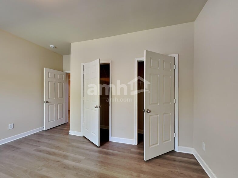 Building Photo - 1425 Stoner Rdg
