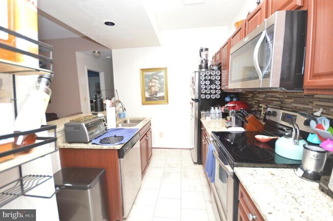 Building Photo - 3912 Penderview Dr