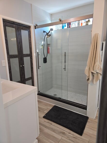 Building Photo - 4757 Wood St