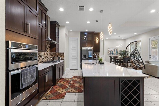 Building Photo - 9033 Rattlesnake Trail