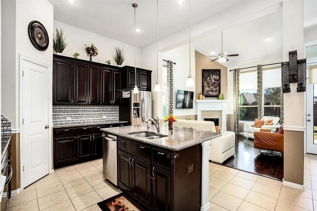 Building Photo - 10903 Kennowy Ct