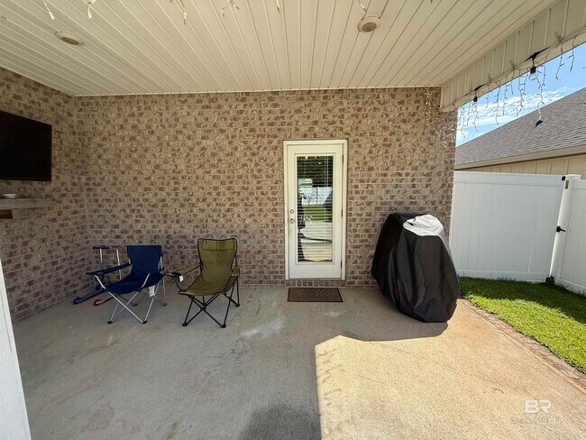 Building Photo - 24393 Alydar Lp