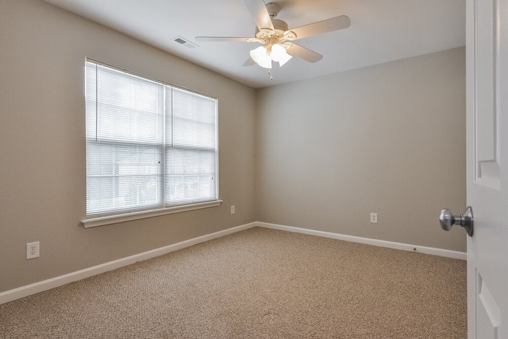 Building Photo - 1452 Cairo Way