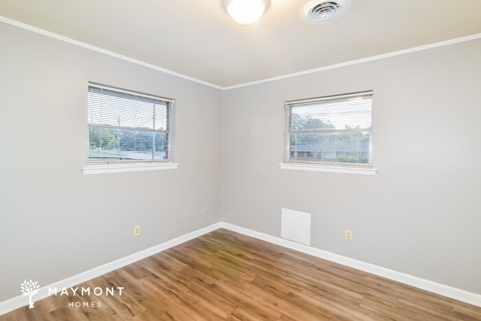 Building Photo - 311 Sterling Dr