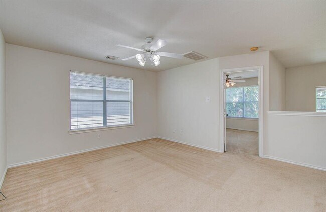 Building Photo - 12026 Parkers Hideaway Dr