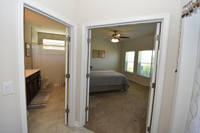 Building Photo - 143 Wood Stork Ln