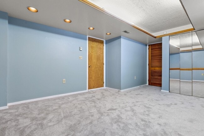 Building Photo - 5 Fillmore Rd