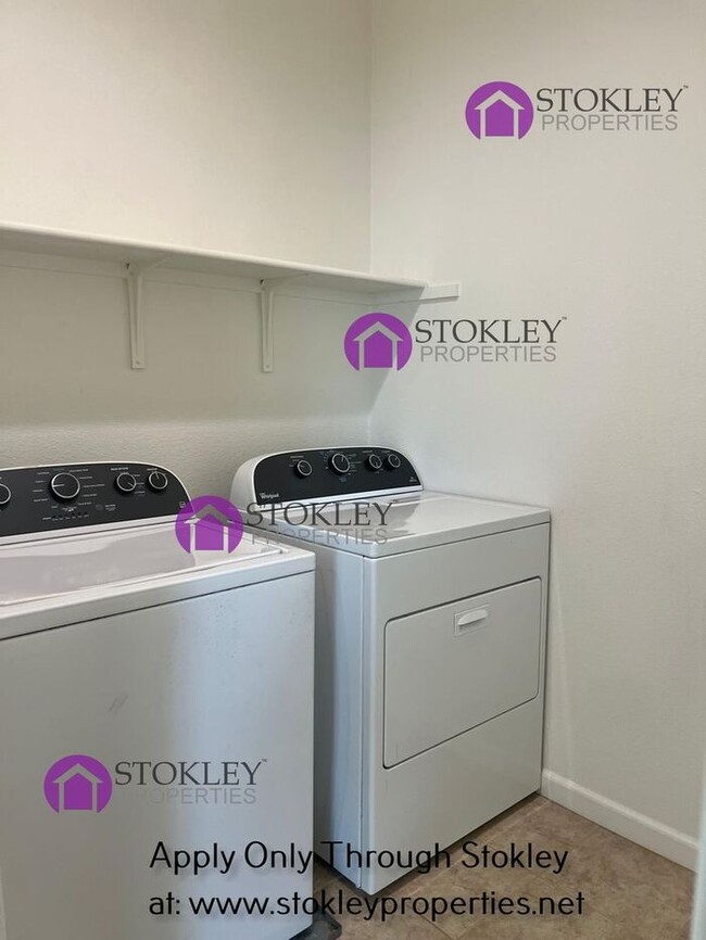 Building Photo - 238 Ladybug Ln