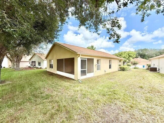 Building Photo - 240 Center Oak Cir