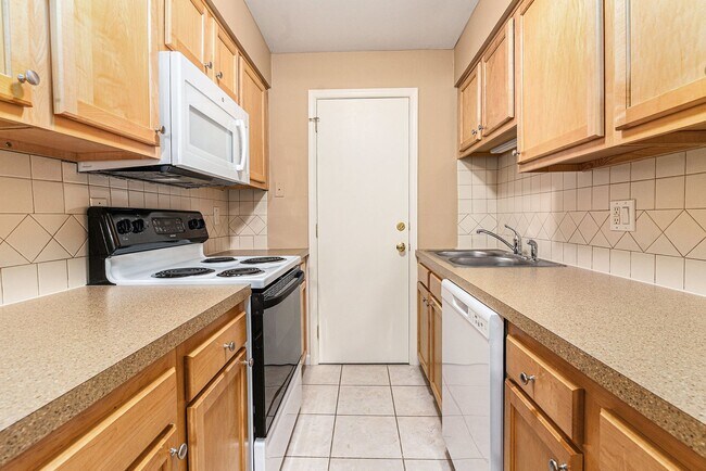 Building Photo - Almont Terrace Apartments