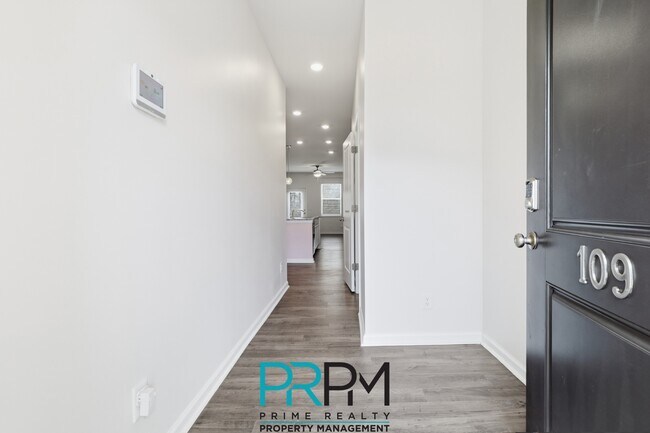 Building Photo - 109 Norse Crk Dr