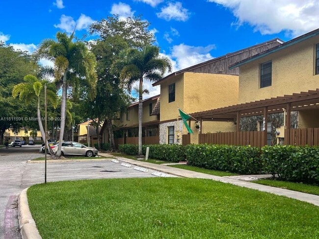 Building Photo - 7876 NW 11th Pl