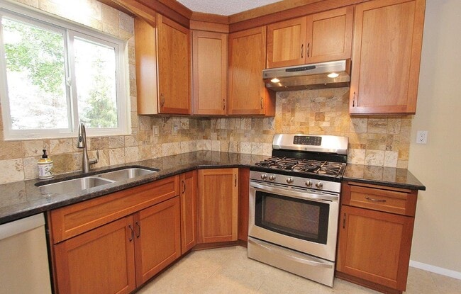 Building Photo - 12603 W Castlewood Dr