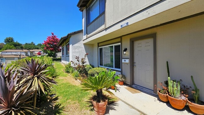 Building Photo - 2344 Canyon Park Dr