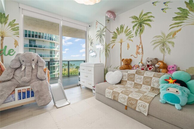 Building Photo - 488 NE 18th St