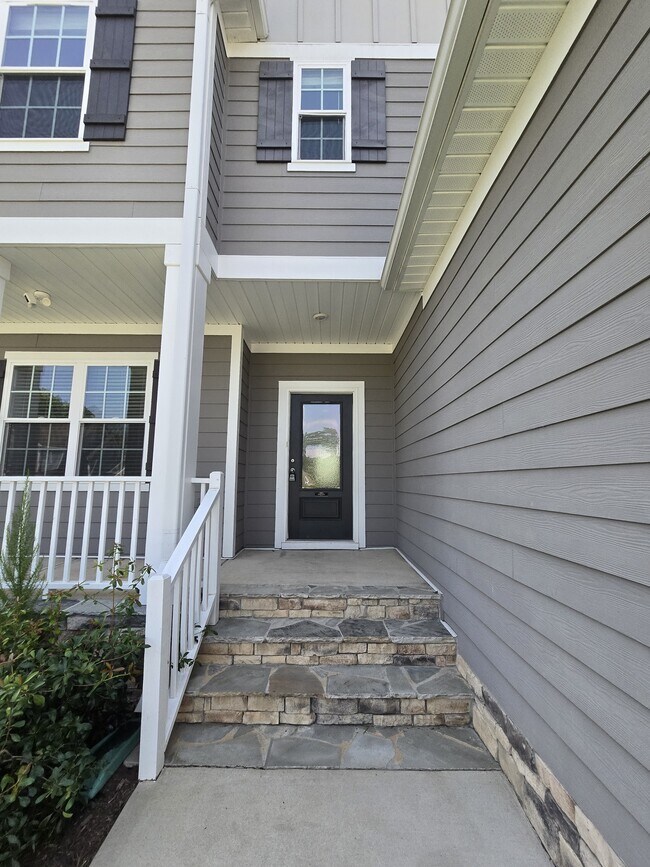 Building Photo - 344 Quarryrock Rd