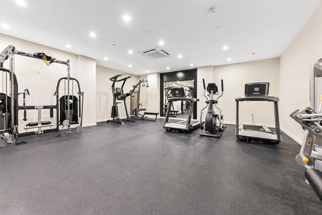 Building Photo - Beautiful 1 Bedroom in Prime Brooklyn with...