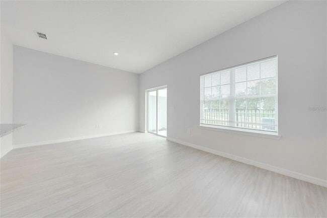 Building Photo - 2122 Penny Ln