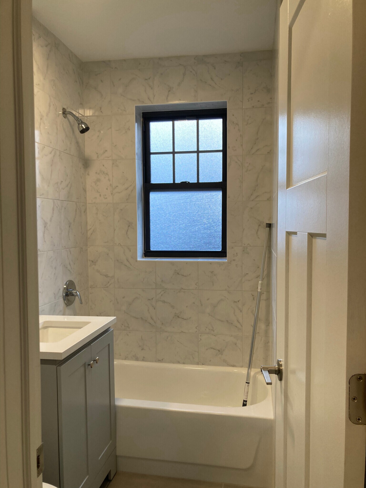 Building Photo - 369 Hazel Ave