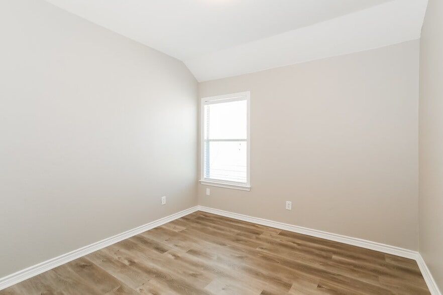 Building Photo - 9032 Wild Rose Ln