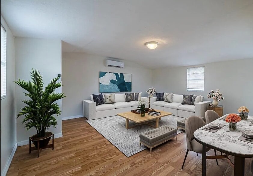 Building Photo - 1821 E Humphrey St