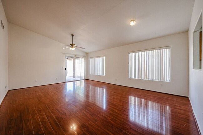 Building Photo - Charming 3-bedroom, 2-bathroom home locate...