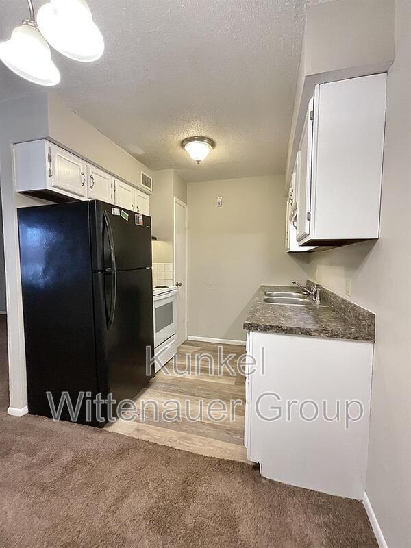 Building Photo - 1320 N 1st St