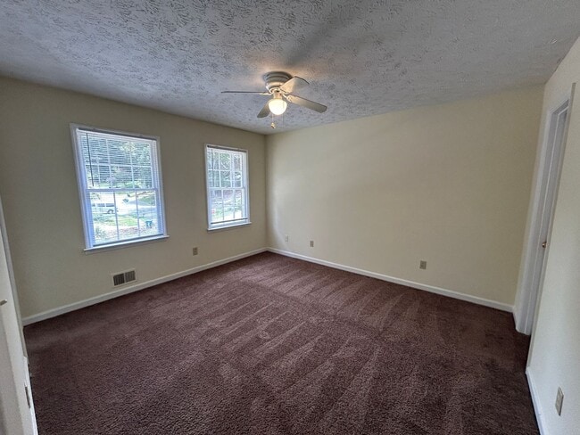 Building Photo - MORE PICTURES COMING SOON! Spacious 3 Bedr...
